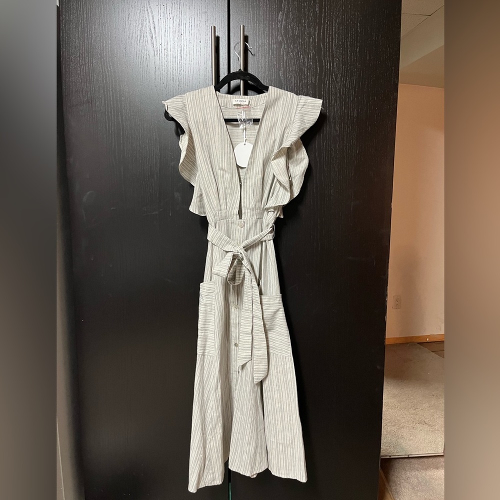 NWT Storia Striped Keyhole Dress - Medium - Striped